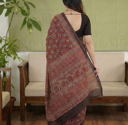 Maroon Mulmul Cotton Digital Print Saree with Banglori Blouse
