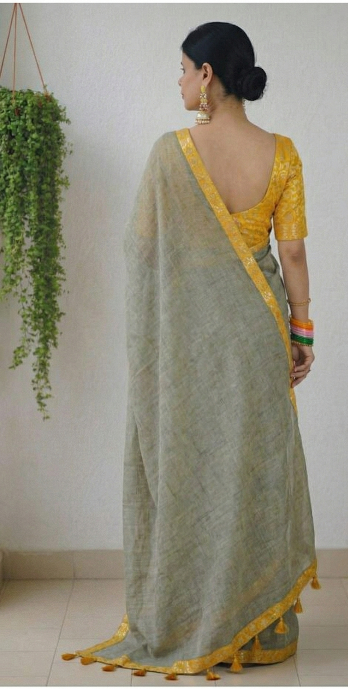 Moss Green Upadda Silk Jacquard Weaving Saree with Banarasi Blouse