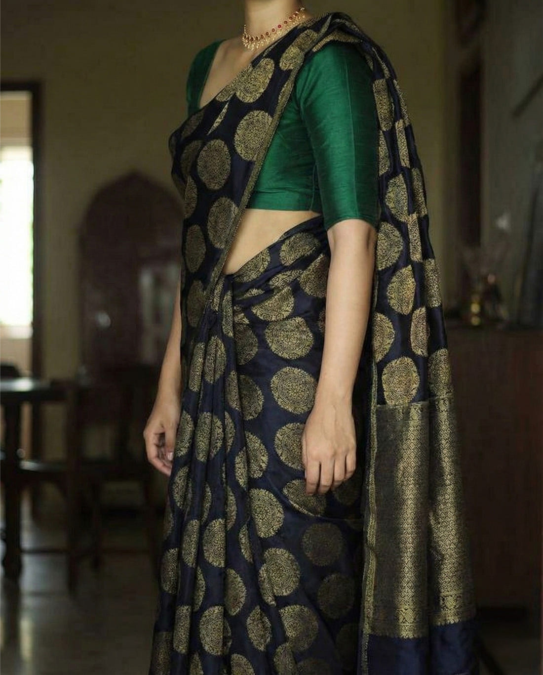 Navy Blue Kanchipuram Silk Saree with Rich Zari Weaving Border