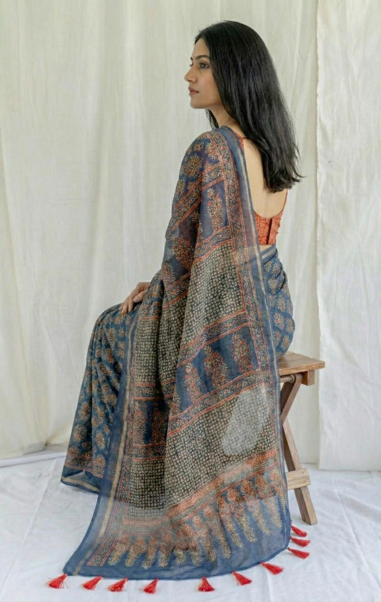 Navy Bule Mulmul Cotton Digital Print Saree with Red Mulmul Blouse
