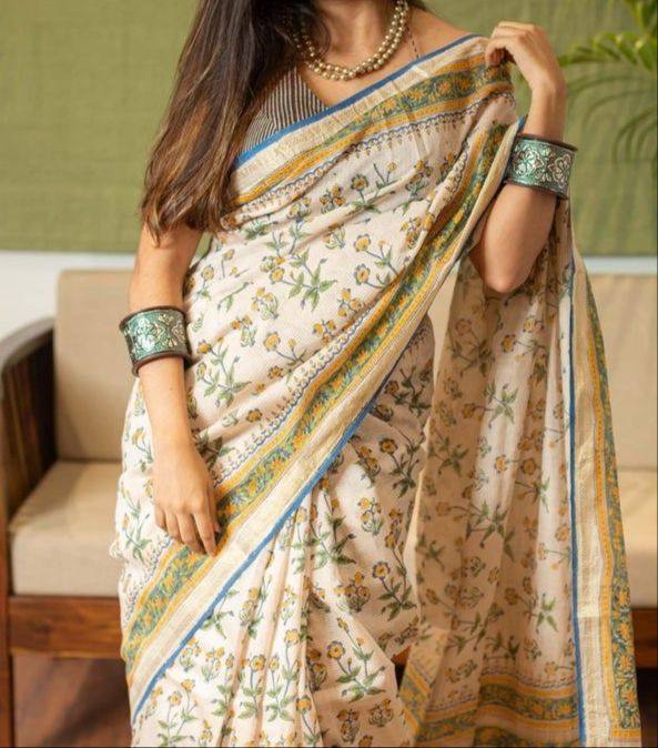 Off White Mulmul Cotton Digital Print Saree with Banglori Blouse