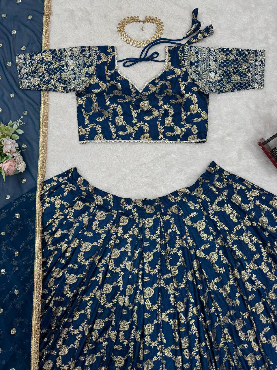 Jimi Choo Lehenga, Thread Work Lehenga, Lace Border Dupatta, Full Stitch Lehenga, Cancan Lehenga, Lightweight Lehenga, Indian Ethnic Wear, Wedding Lehenga, Festive Lehenga, 3 Meter Flair Lehenga, Unstitched Blouse, Traditional Lehenga Choli, Designer Choli Set, Micro Inner Lehenga