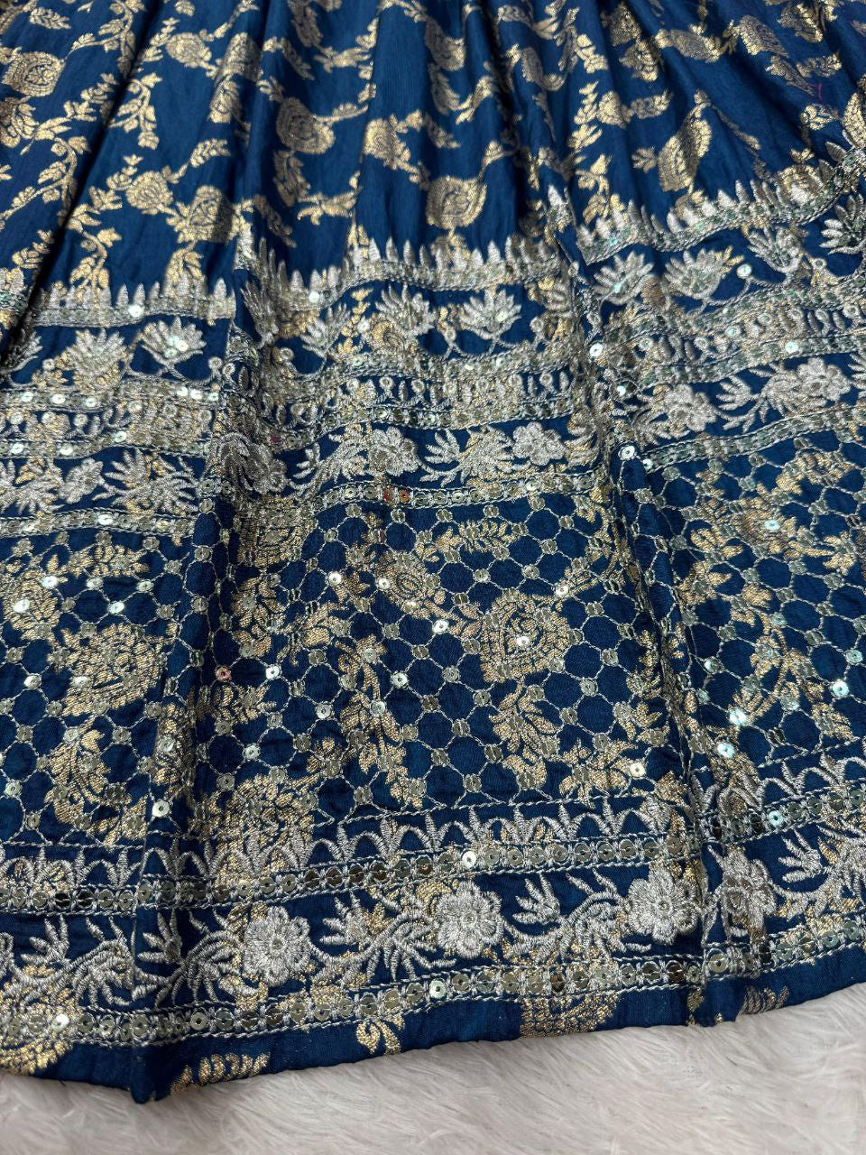 Jimi Choo Lehenga, Thread Work Lehenga, Lace Border Dupatta, Full Stitch Lehenga, Cancan Lehenga, Lightweight Lehenga, Indian Ethnic Wear, Wedding Lehenga, Festive Lehenga, 3 Meter Flair Lehenga, Unstitched Blouse, Traditional Lehenga Choli, Designer Choli Set, Micro Inner Lehenga