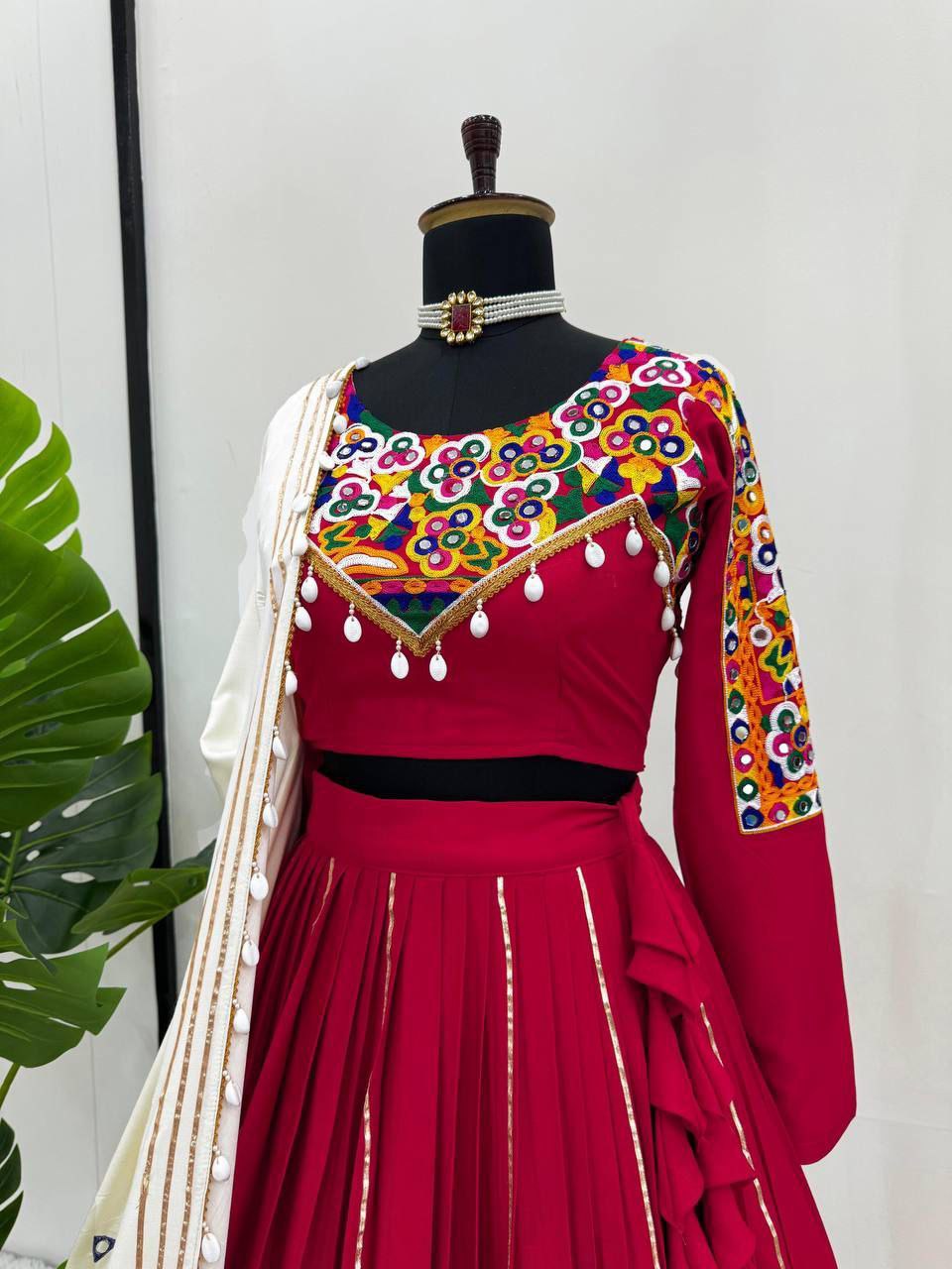 Reyon Silk Lehenga, Semi-Stitched Lehenga, Mirror Work Lehenga, Kodi Lace Lehenga Choli, Chinestitch Embroidery, Golden Pata Lehenga, Silver Pati Work, Ethnic Wear 2025, Traditional Indian Outfit, Real Mirror Embellished Choli, Lehenga with Dupatta Set, Festive Lehenga Choli