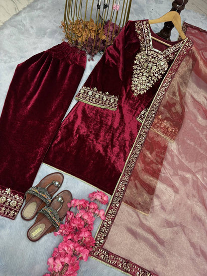 Maroon Velvet Kurta Set with Intricate Zari Embroidery and Dupatta