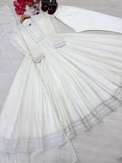 Elegant Off-White Cotton Anarkali Set with Thread Embroidery and Dupatta