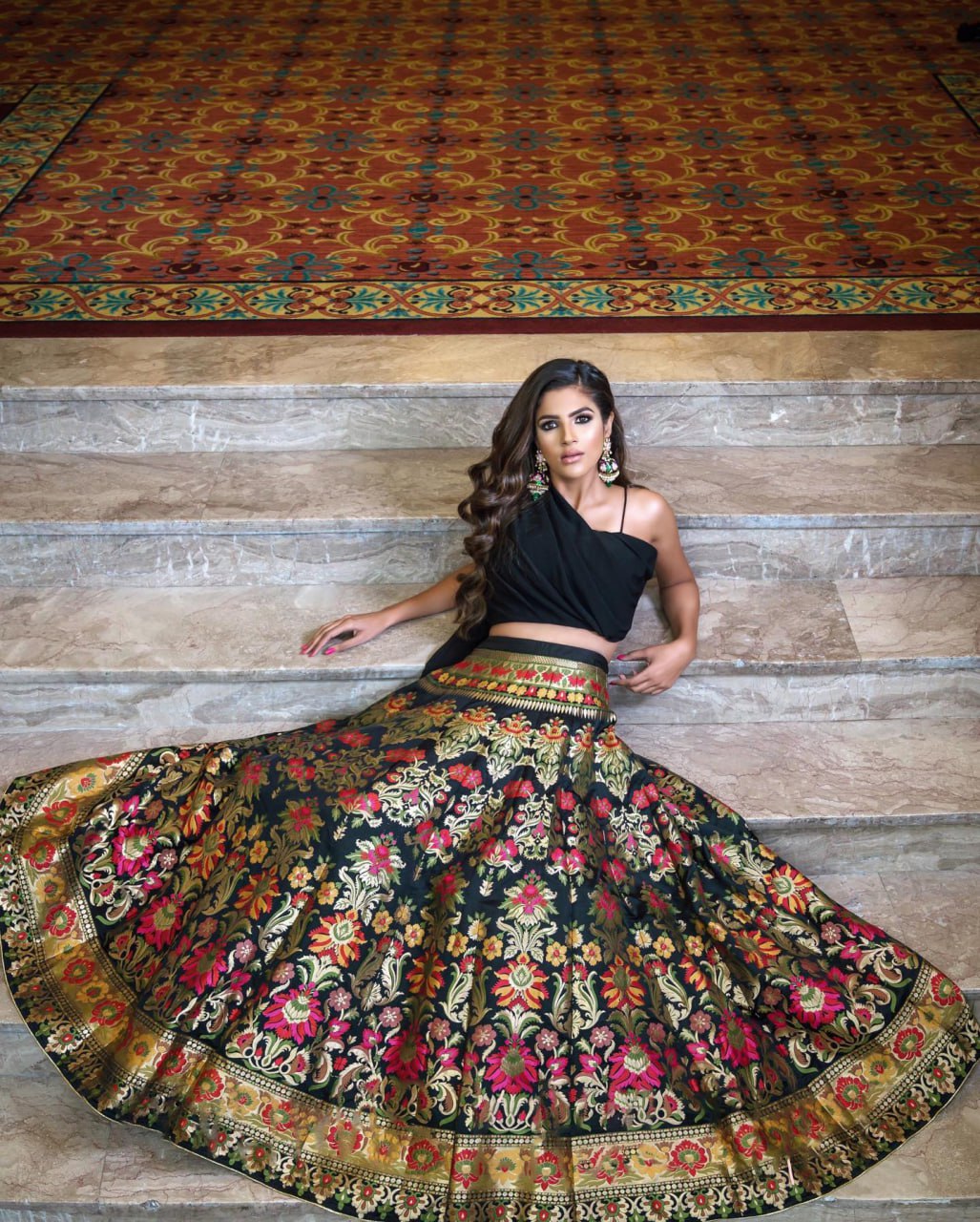 Banarasi Silk Lehenga, Zari Weaving Lehenga, Semi-Stitched Lehenga, Blouse with Attached Dupatta, Bridal Lehenga Choli, Sangeet Wear Lehenga, Wedding Lehenga Set, Canvas CanCan Lehenga, Heart Shape Blouse, Traditional Lehenga Choli, Micro Cotton Inner Lehenga, Shaadi Season Outfit, Banarasi Outfit for Pooja