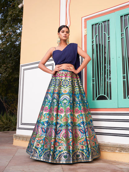 Banarasi Silk Lehenga, Zari Weaving Lehenga, Blouse with Attached Dupatta, Traditional Wedding Lehenga, Stitched Banarasi Lehenga, Canvas Lehenga Choli, Georgette Blouse, Heart Neck Blouse, Indian Ethnic Wear, Festive Lehenga Choli, Semi Bridal Lehenga, Shaadi Season Outfit, Banarasi Lehenga 2025