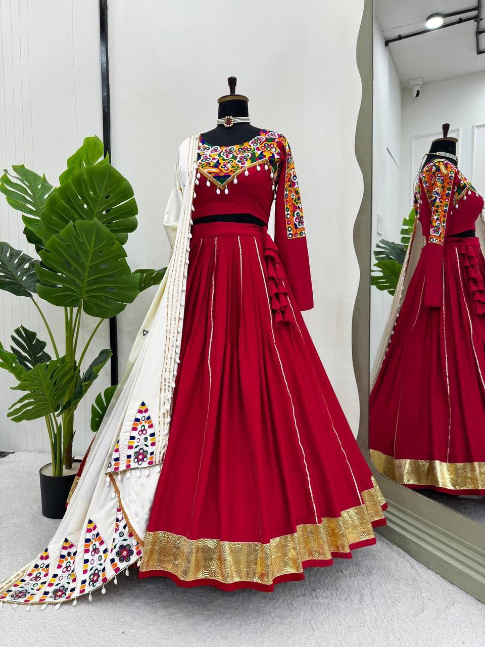 Reyon Silk Lehenga, Semi-Stitched Lehenga, Mirror Work Lehenga, Kodi Lace Lehenga Choli, Chinestitch Embroidery, Golden Pata Lehenga, Silver Pati Work, Ethnic Wear 2025, Traditional Indian Outfit, Real Mirror Embellished Choli, Lehenga with Dupatta Set, Festive Lehenga Choli