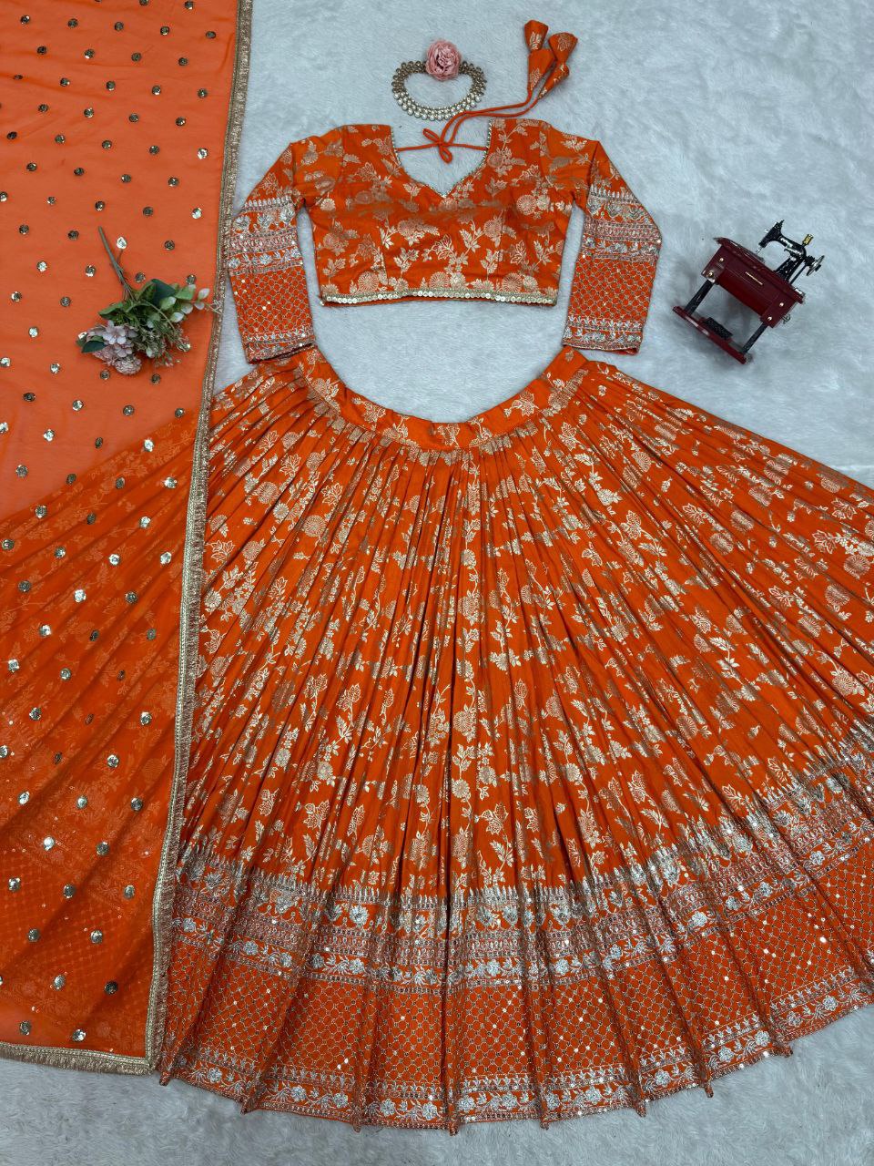 Jimi Choo Lehenga, Thread Work Lehenga, Lace Border Dupatta, Full Stitch Lehenga, Cancan Lehenga, Lightweight Lehenga, Indian Ethnic Wear, Wedding Lehenga, Festive Lehenga, 3 Meter Flair Lehenga, Unstitched Blouse, Traditional Lehenga Choli, Designer Choli Set, Micro Inner Lehenga