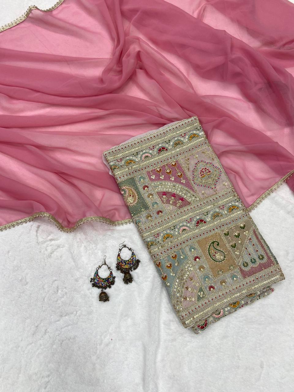 Pink Georgette Saree with Lace Border Embroidery Coding Work Blouse