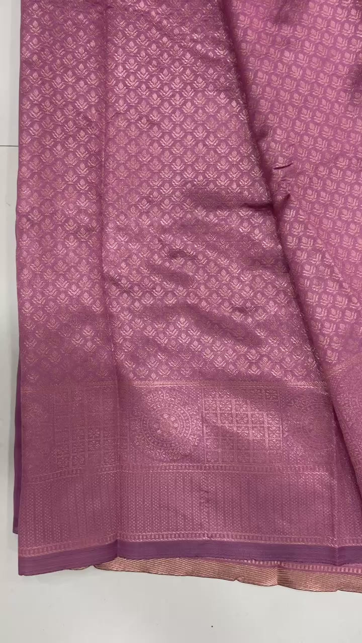 Rose Pink Kanchipuram Weaving Saree with Classic Woven Border