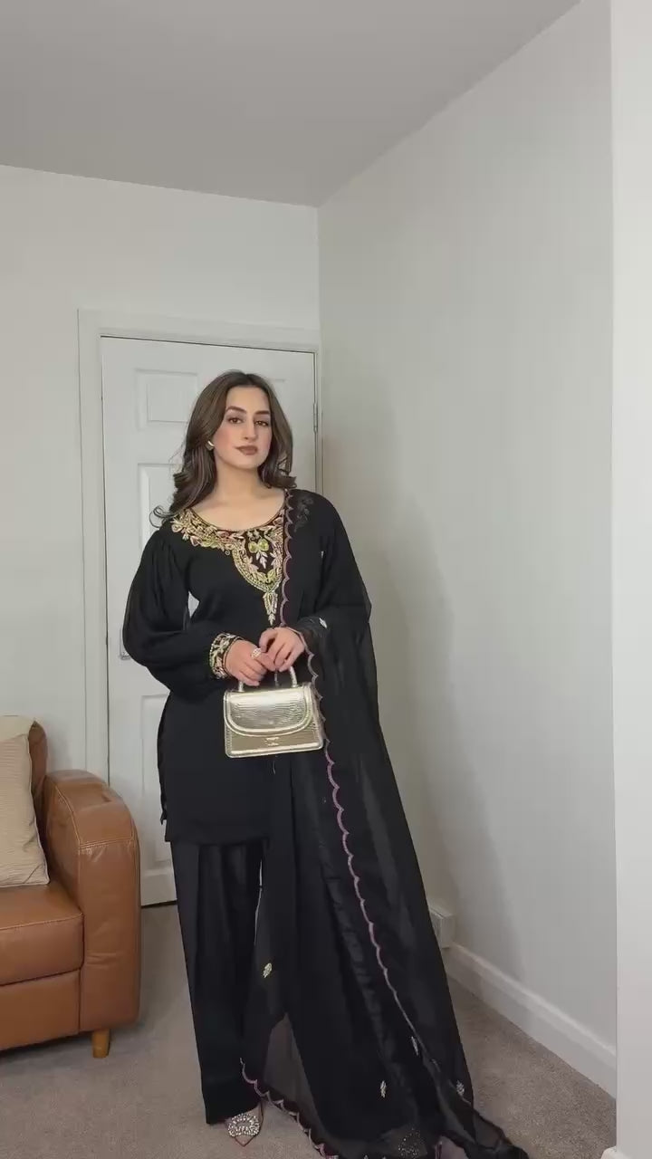 Elegant Embroidered Straight Suit Set with Handcrafted Dupatta