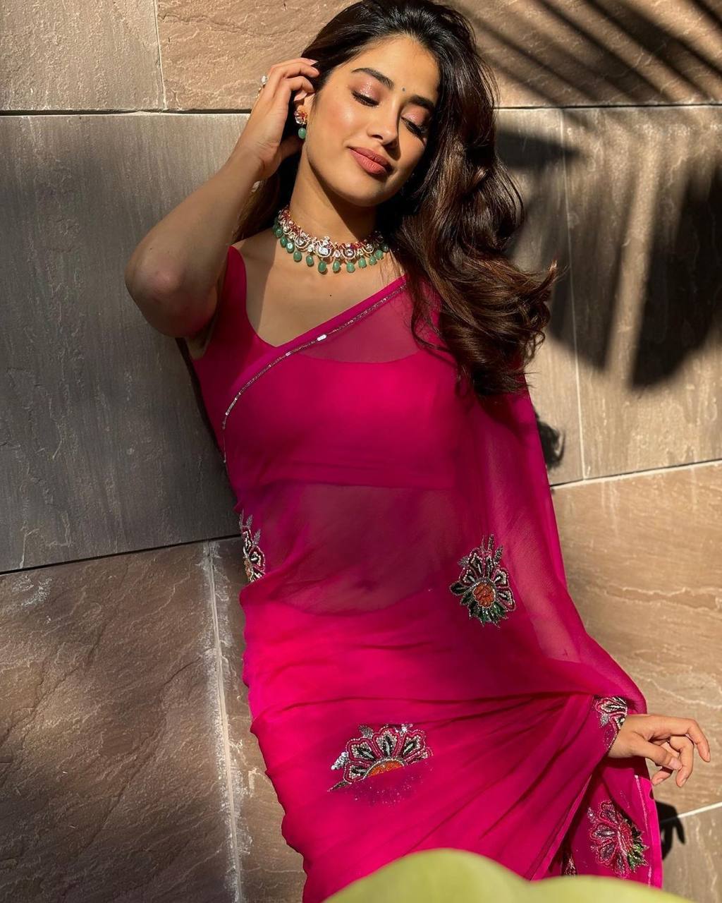 Rani Pink Soft Georgette Elegant Designer Thread Handwork Saree