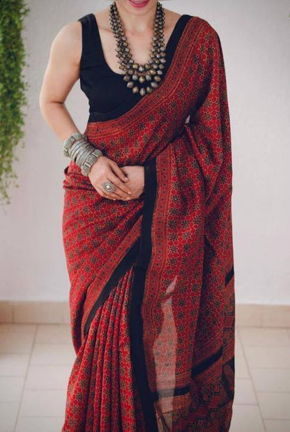Red and Black Mulmul Cotton Digital Print Saree with Banglori Blouse