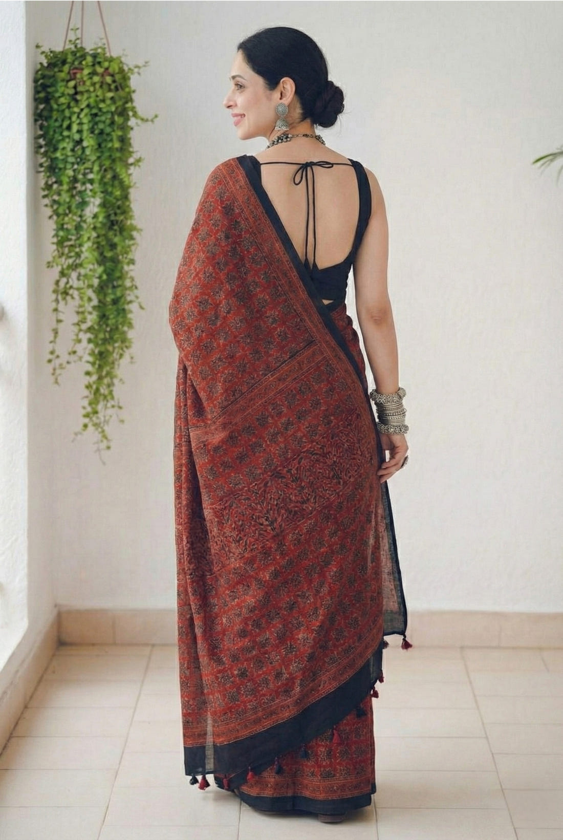 Red and Black Mulmul Cotton Digital Print Saree with Banglori Blouse