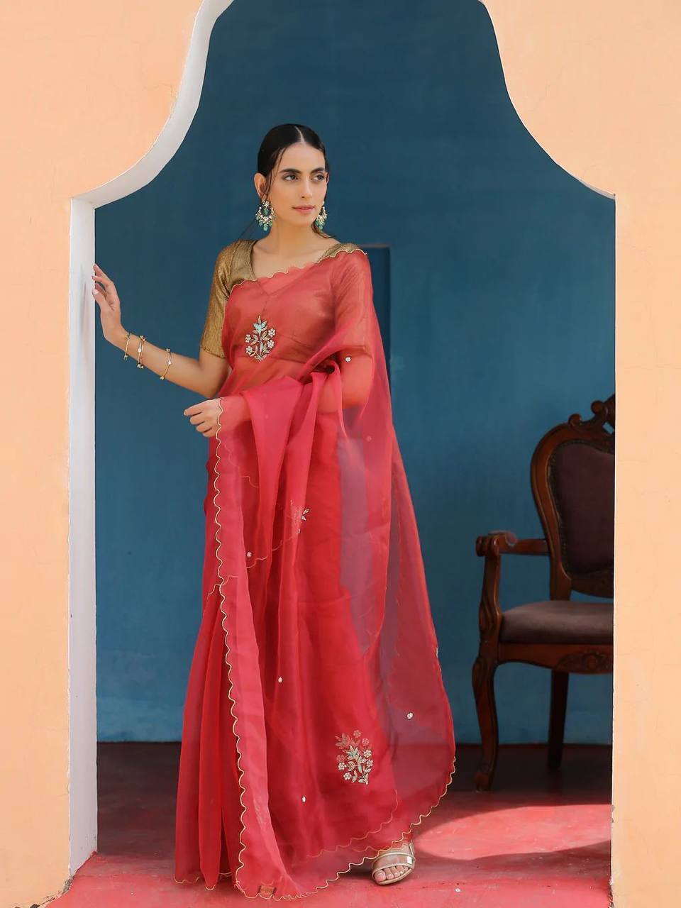 Red Handcrafted Organza Saree with Embroidery Banglori Satin Blouse