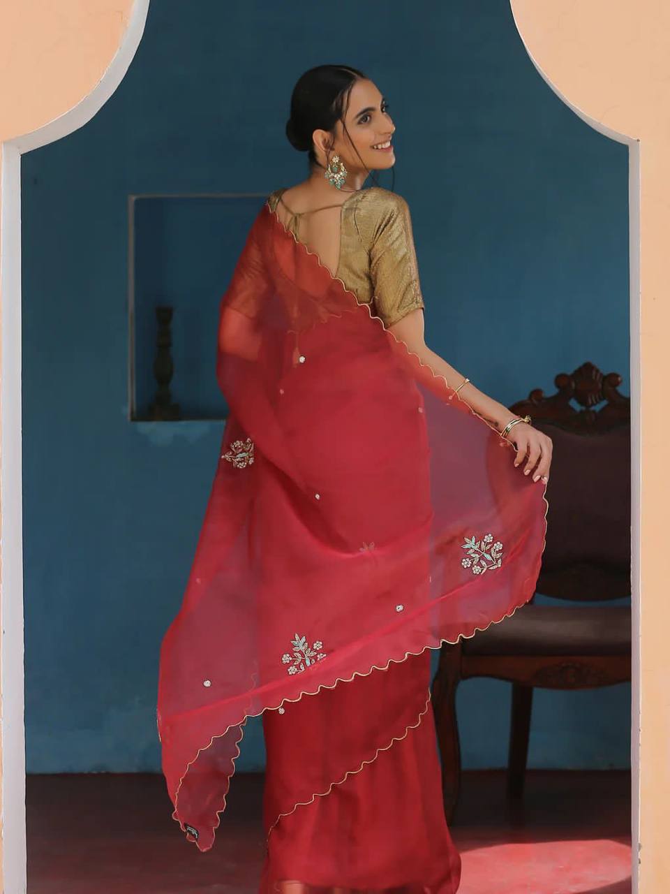 Red Handcrafted Organza Saree with Embroidery Banglori Satin Blouse