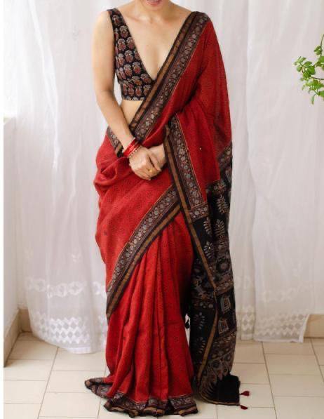 Red Soft Mulmul Cotton Digital Print Saree with Banglori Blouse