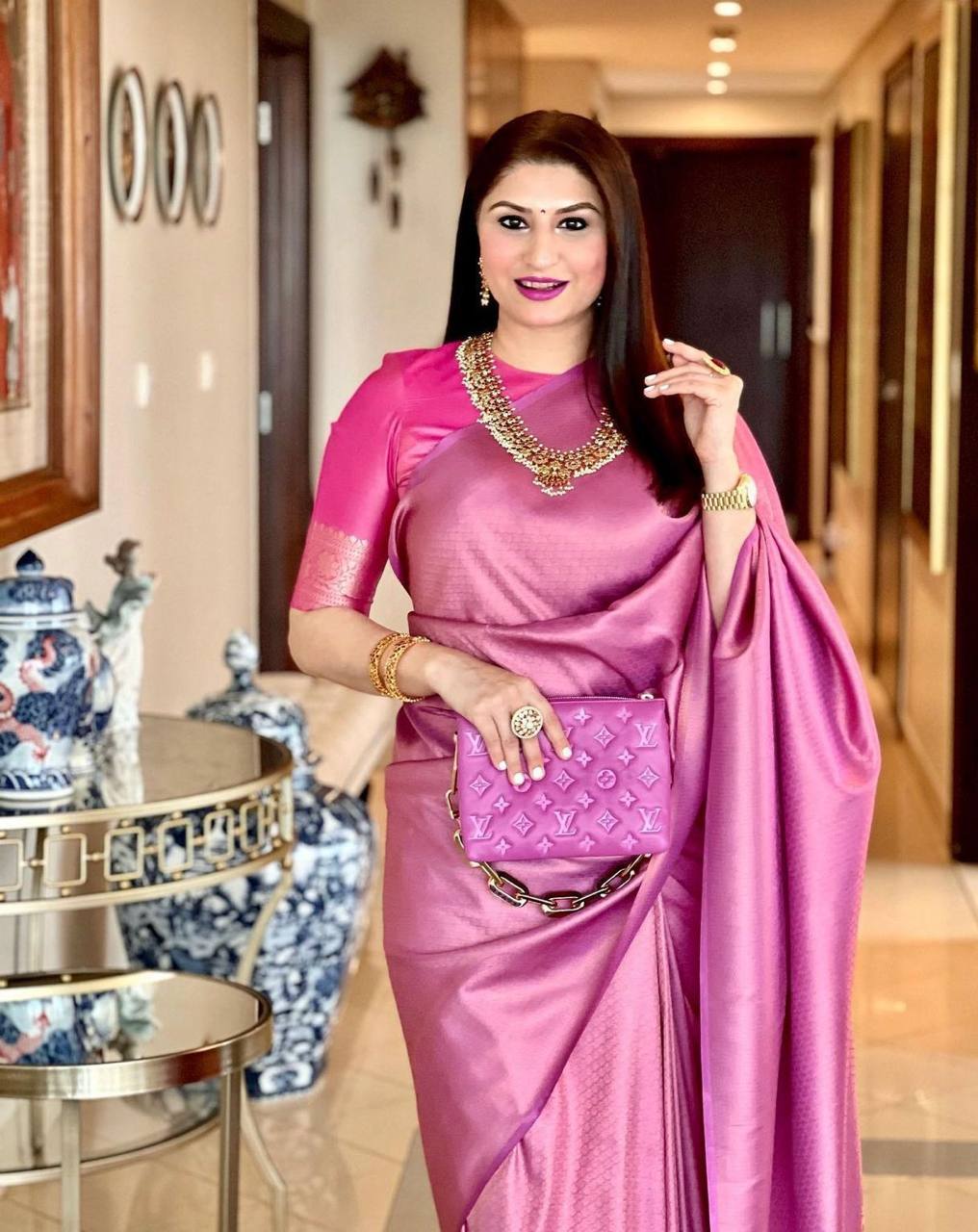 Rose Pink Kanchipuram Weaving Saree with Classic Woven Border