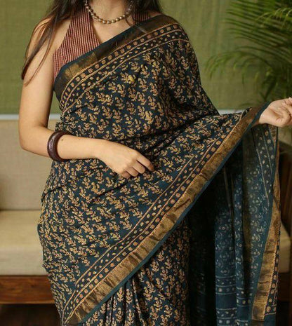 Teal Green Mulmul Cotton Digital Print Saree with Banglori Blouse