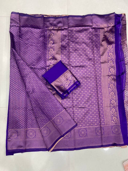 Violet Kanchipuram Weaving Saree with Classic Woven Border
