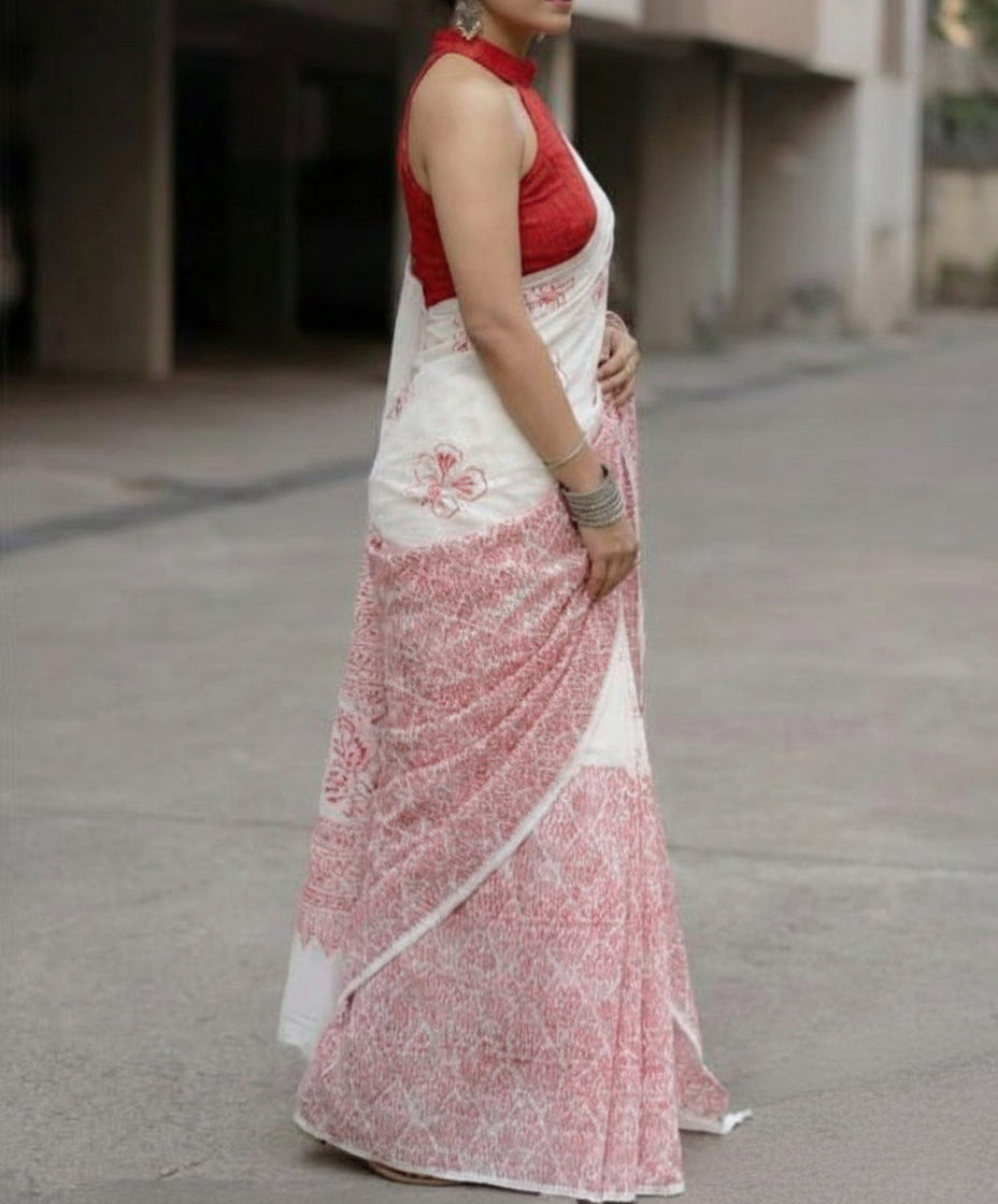 White and Pink Soft Mulmul Cotton Digital Print Saree with Banglori Blouse