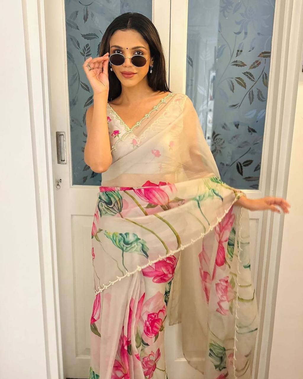 White Tebi Silk Digital Pink and Green Floral Print Flower Saree